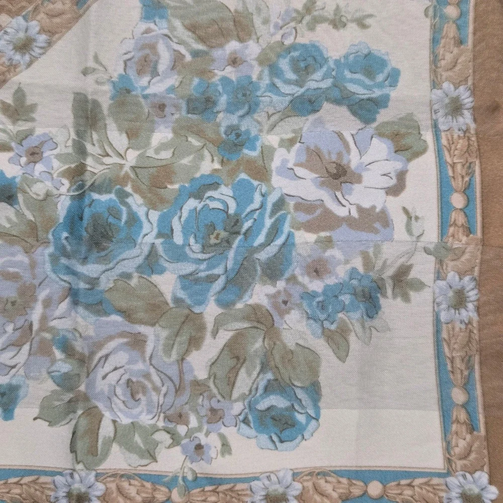 Berkshire Floral Scarf Blue Brown Roses Damask Earth Tones Italy Polyester 30x31